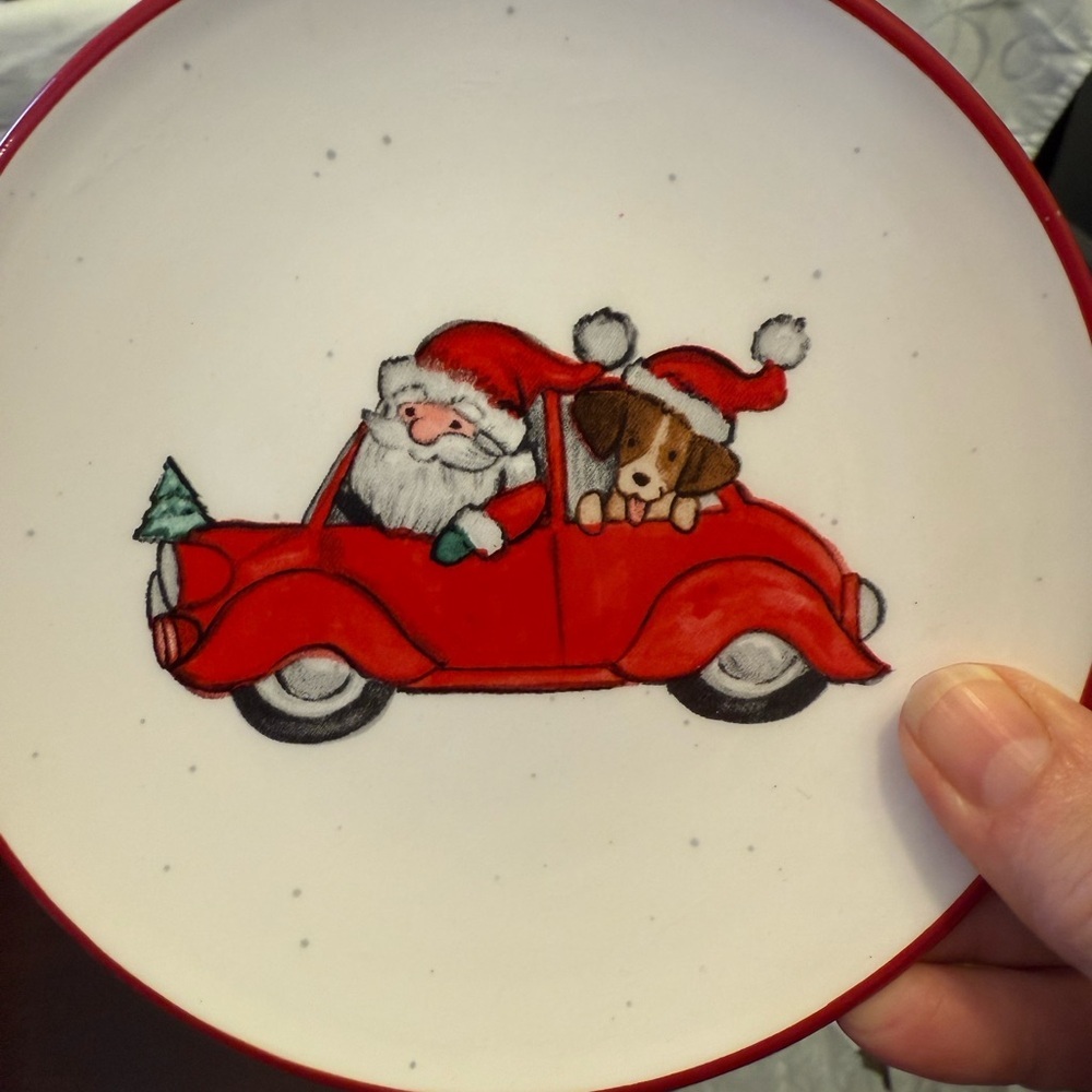 Set of 2 Peppermint & Pine Red Christmas Plates - Picture 2 of 7